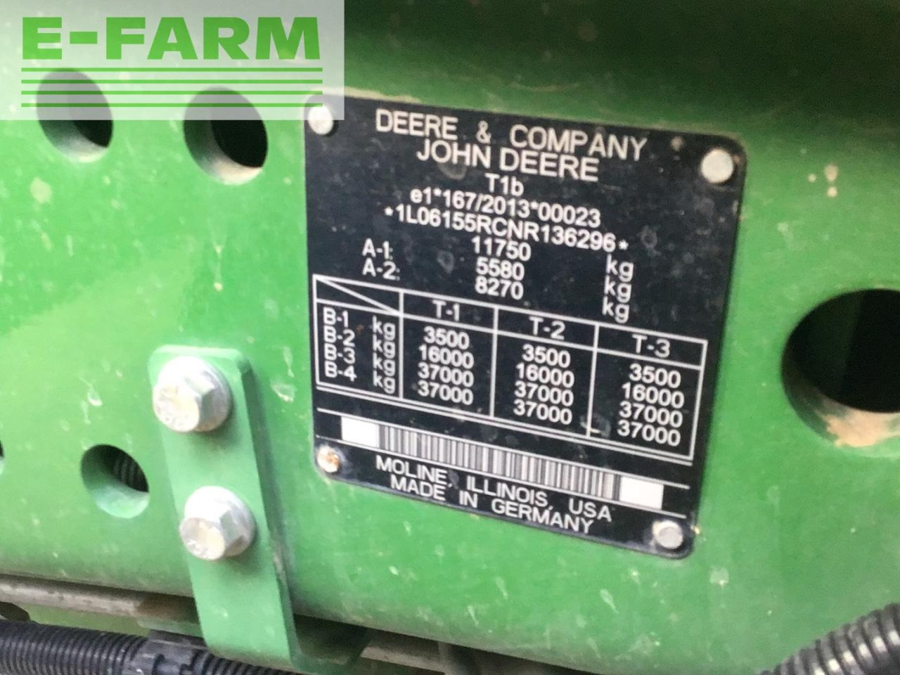 Farm tractor John Deere 6155R: picture 13