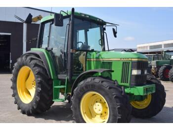 Farm tractor John Deere 6200: picture 1