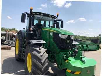 Farm tractor John Deere 6230R: picture 1