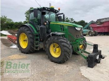 Farm tractor John Deere 6230 r: picture 1