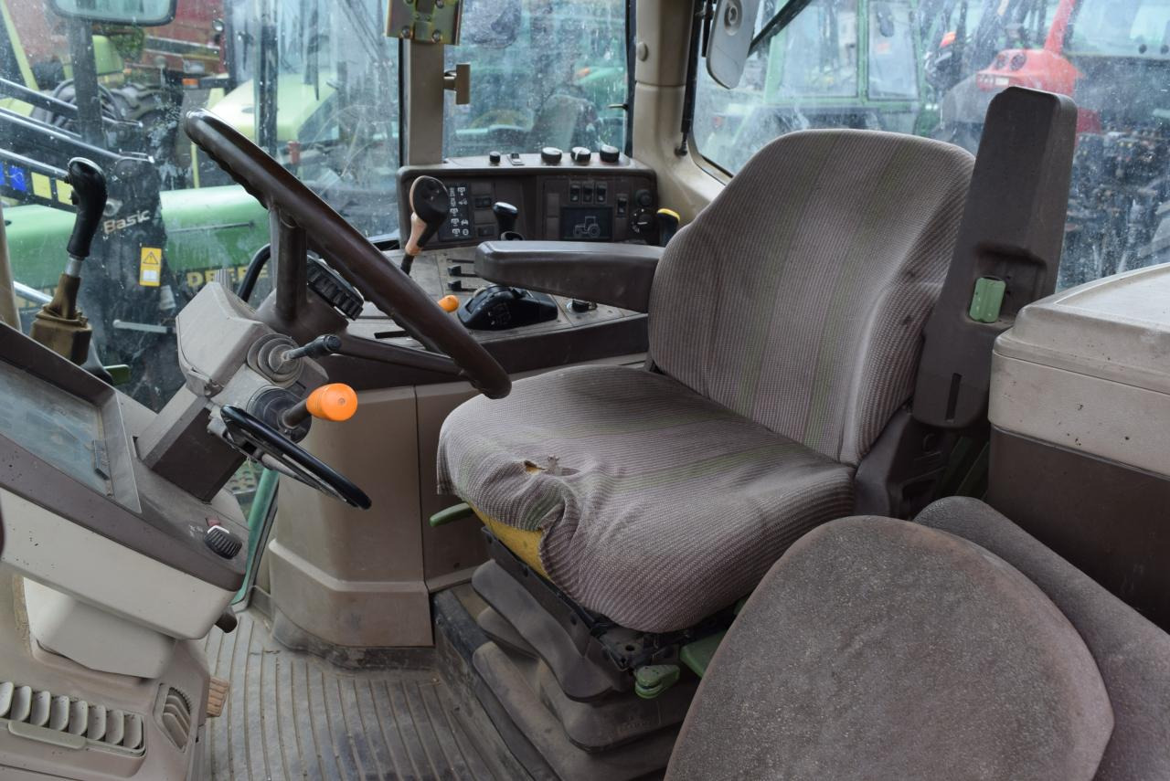 Farm tractor John Deere 6410: picture 4