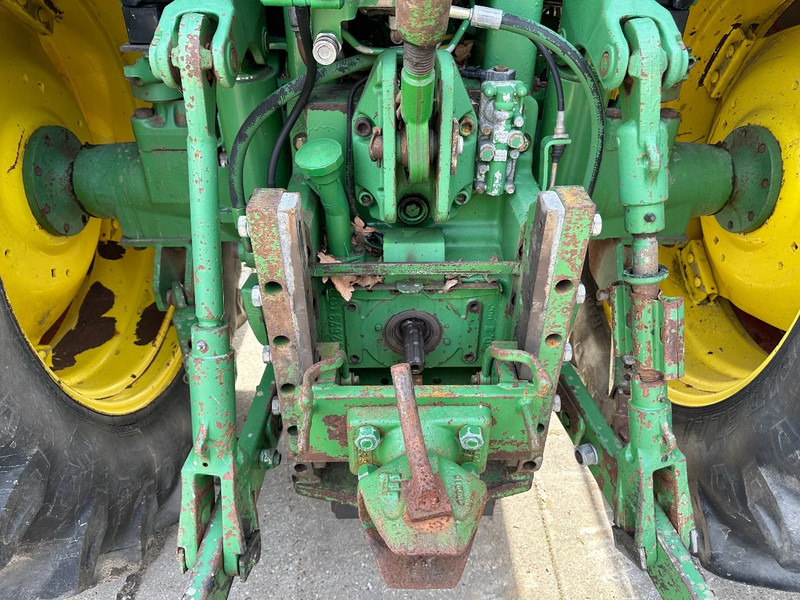 Farm tractor John Deere 6506: picture 16