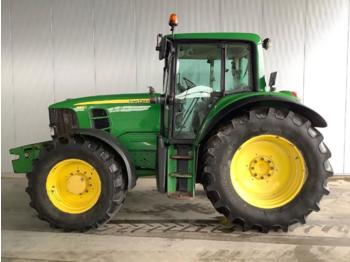 Farm tractor John Deere 6530: picture 1