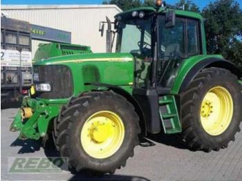 Farm tractor John Deere 6820: picture 1