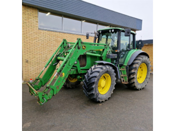 Farm tractor JOHN DEERE 6820