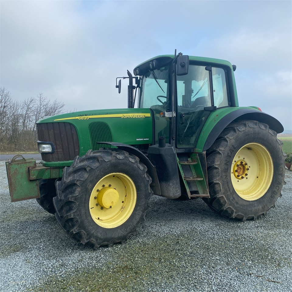 Farm tractor John Deere 6820: picture 3