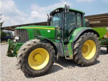 Farm tractor John Deere 6920: picture 1