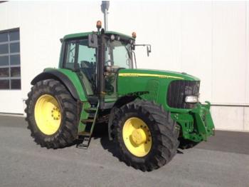 Farm tractor John Deere 6920S: picture 1