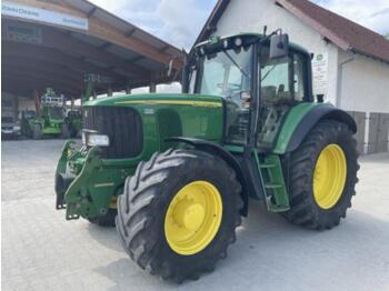 Farm tractor John Deere 6920 premium: picture 1