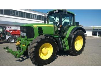 Farm tractor John Deere 6930 # Frontzapfwelle: picture 1