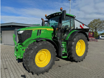 John Deere 6R250 - Farm tractor: picture 1