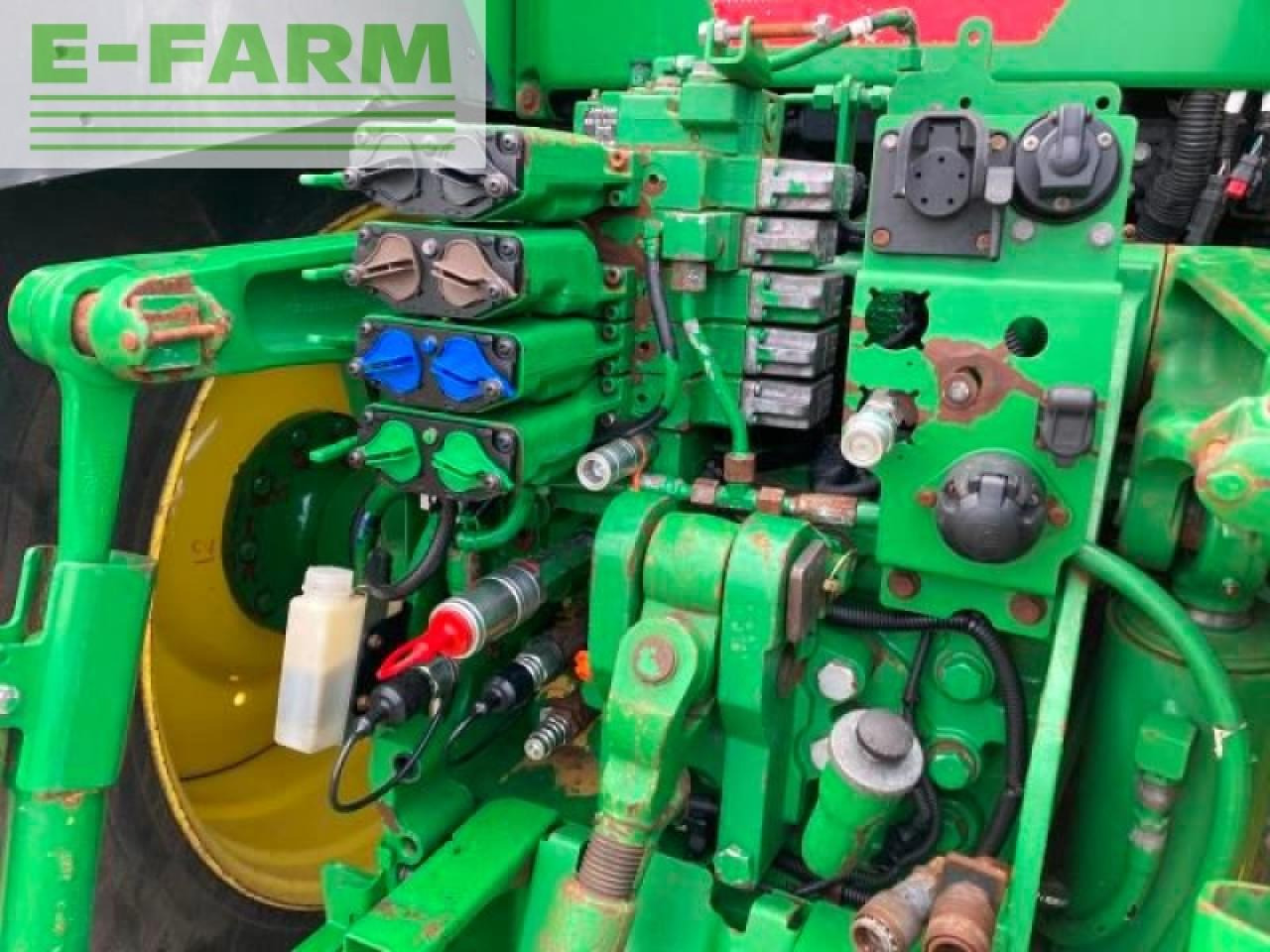 Farm tractor John Deere 7250r: picture 8