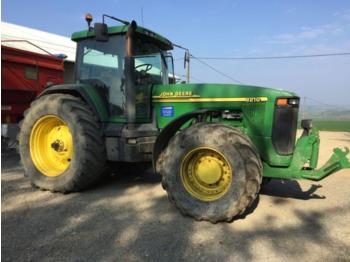 Farm tractor John Deere 8210: picture 1
