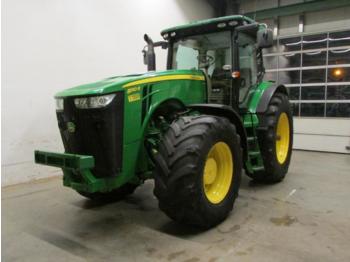 Farm tractor John Deere 8310R: picture 1