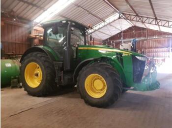Farm tractor John Deere 8320r: picture 1