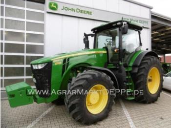 Farm tractor John Deere 8320r autotrac e23t: picture 1