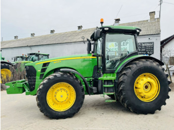 John Deere 8345R - Farm tractor: picture 1