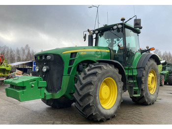 Farm tractor JOHN DEERE 8530
