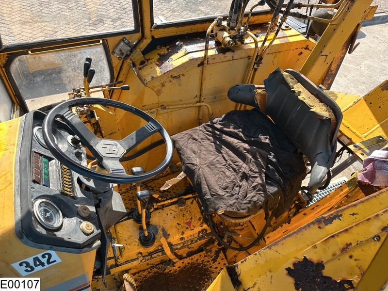 Farm tractor Landini 8830 4x4, Tractor with cable crane, drill rig: picture 3