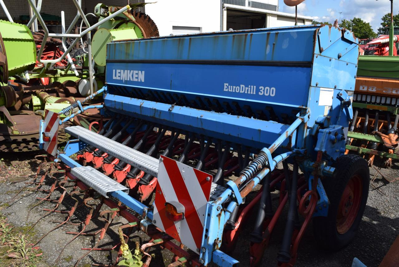 Seed drill Lemken EuroDrill 300/25R: picture 3