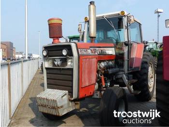 Farm tractor Massey Ferguson 2745: picture 1