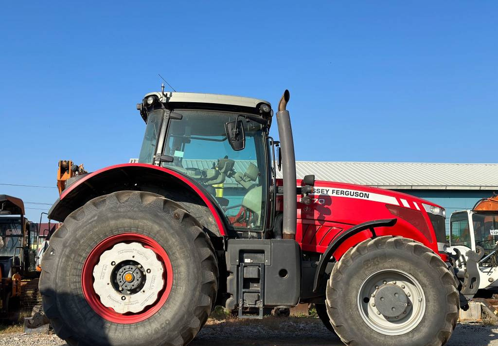 Farm tractor Massey Ferguson 8670: picture 6
