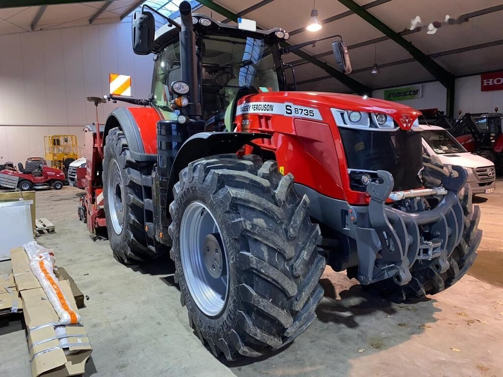New Farm tractor Massey Ferguson MF 8735S: picture 4