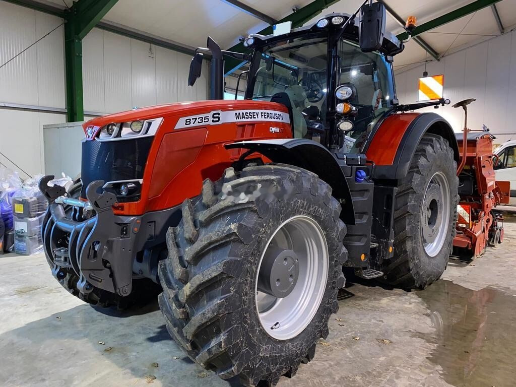 New Farm tractor Massey Ferguson MF 8735S: picture 5