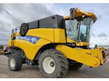Combine harvester New Holland CX 8060: picture 1