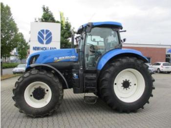 Farm tractor New Holland T7.220 PowerCommand: picture 1