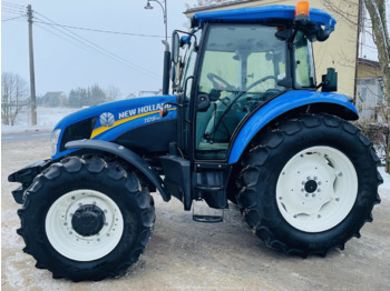 Farm tractor NEW HOLLAND