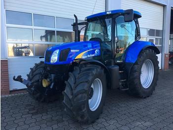 Farm tractor New Holland TS135A: picture 1