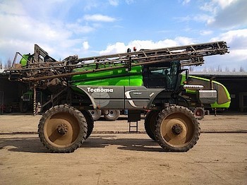 Self-propelled sprayer TECNOMA LASER 4240