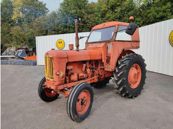 Farm tractor