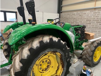 Tractor JOHN DEERE 5055E