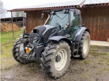 Farm tractor Valtra N 124 H5: picture 1