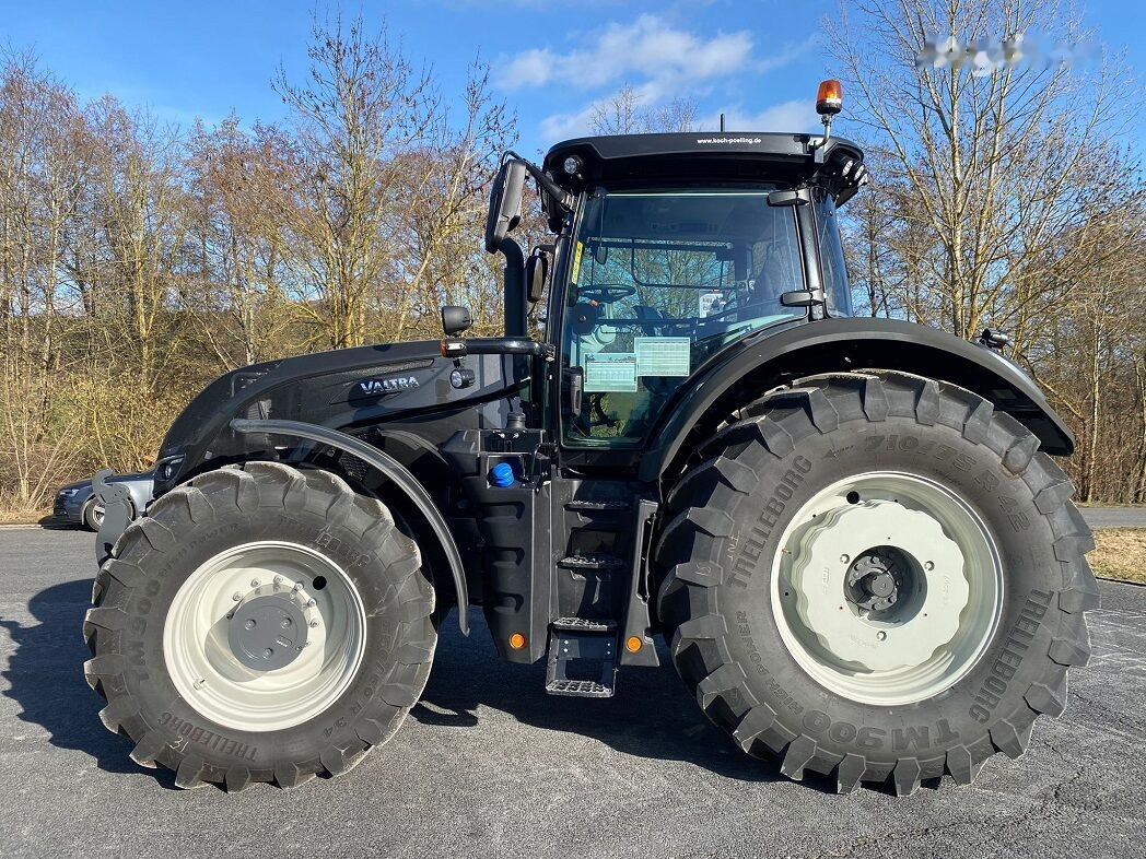 Farm tractor Valtra S394 SmartTouch MR19: picture 3