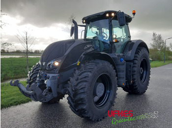 Farm tractor VALTRA S324