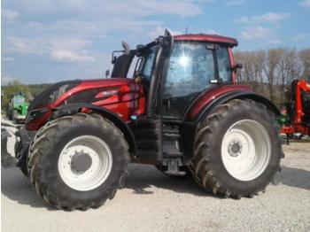 Farm tractor Valtra T 234 Smat-Touch: picture 1