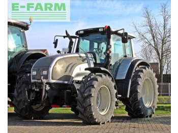 Farm tractor VALTRA T132
