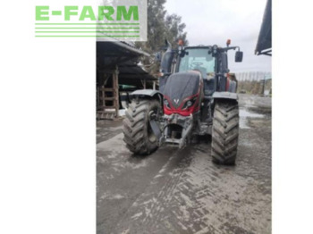 Farm tractor VALTRA T194