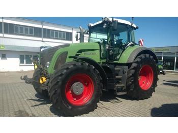 Wheel tractor Fendt 927 Vario Profi