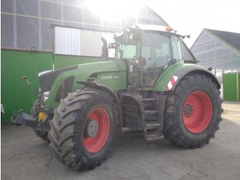 Wheel tractor Fendt 927 Vario Profi