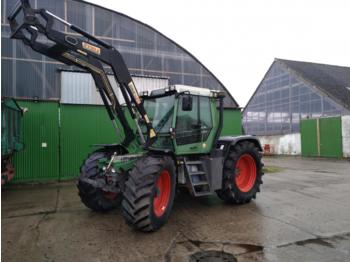 Wheel tractor Fendt Xylon 524