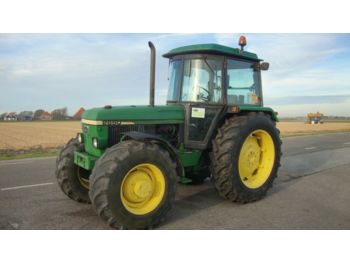 Wheel tractor JOHN DEERE 2650