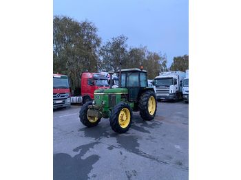 Wheel tractor JOHN DEERE 3040