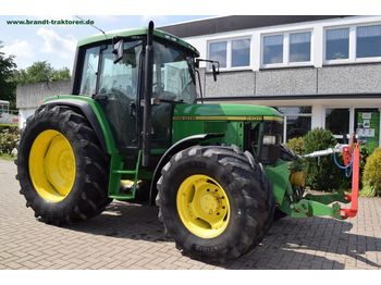 Wheel tractor JOHN DEERE 6100