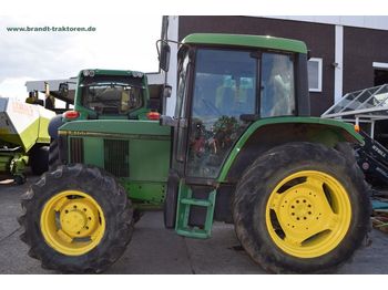 Wheel tractor JOHN DEERE 6100