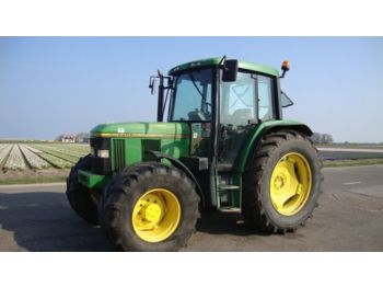Wheel tractor JOHN DEERE 6400