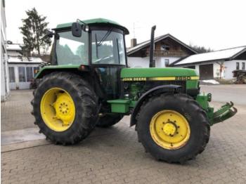 Wheel tractor John Deere 2850